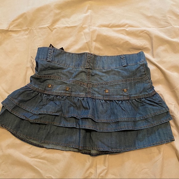 Stitches Skirt - Picture 3 of 3